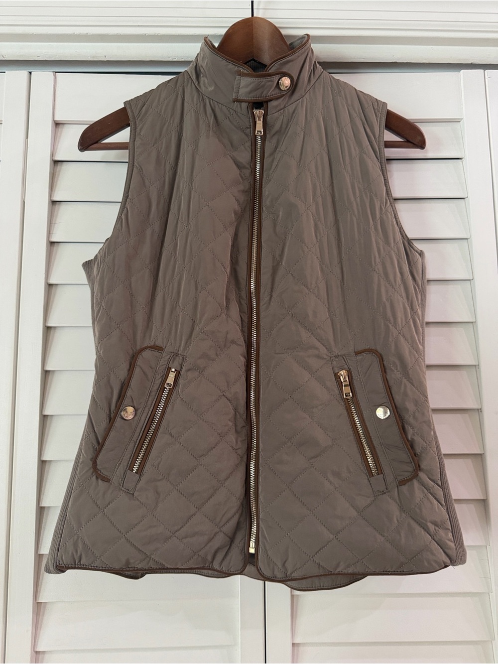 Zara Woman Field Quilted Vest - Size M